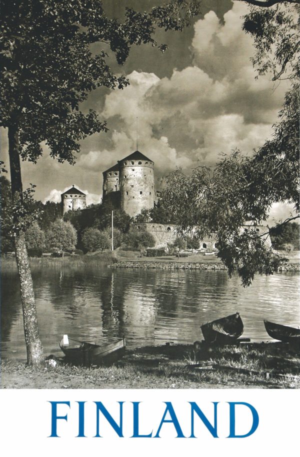 Black and white postcard of Olavinlinna